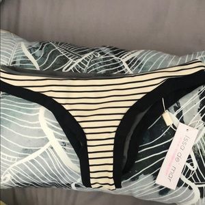 Issa De’ Mar Reversible Bottoms!